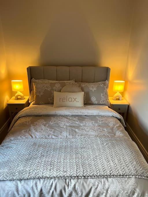 Sarah'S Cottage 뉴리 외부 사진